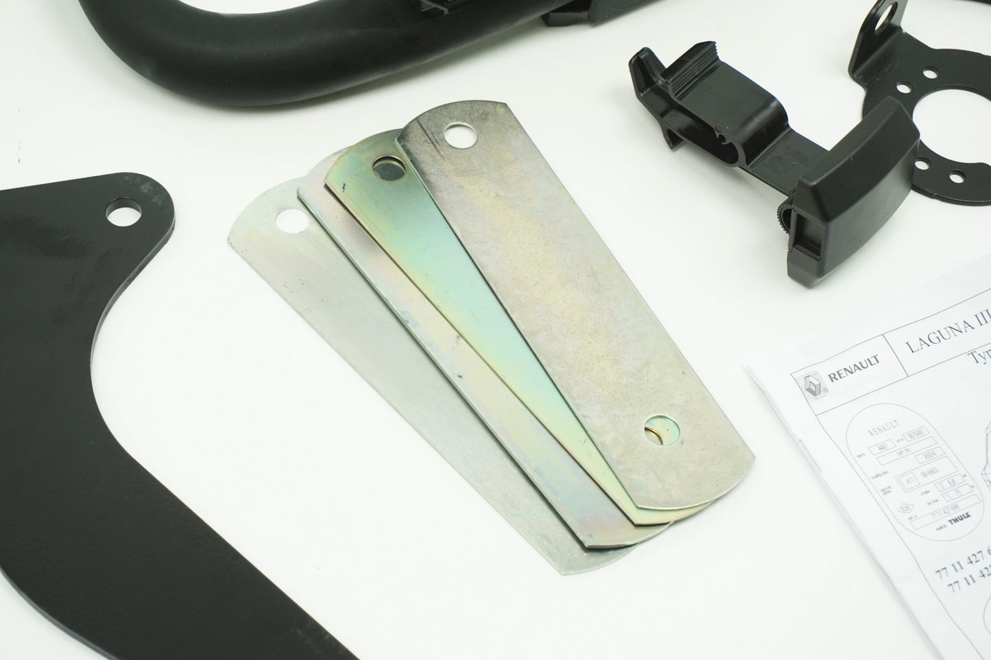 Pièce d'origine Attelage neuf pour Renault Laguna III 7711427699