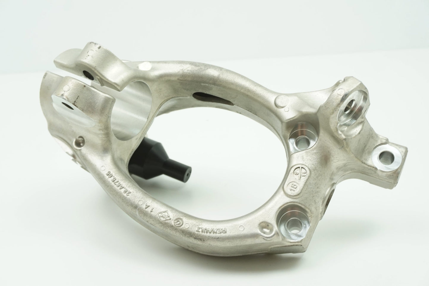 Pièce d'origine Fusée d'essieu avant gauche pour Renault Megane III RS 400119927R
