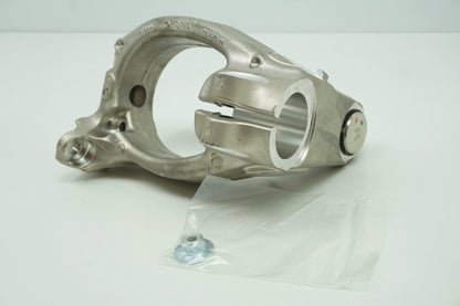 Pièce d'origine Fusée d'essieu avant gauche pour Renault Megane III RS 400119927R