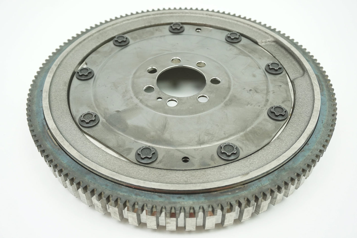 Pièce d'origine Volant moteur pour Renault Megane III 7701476568