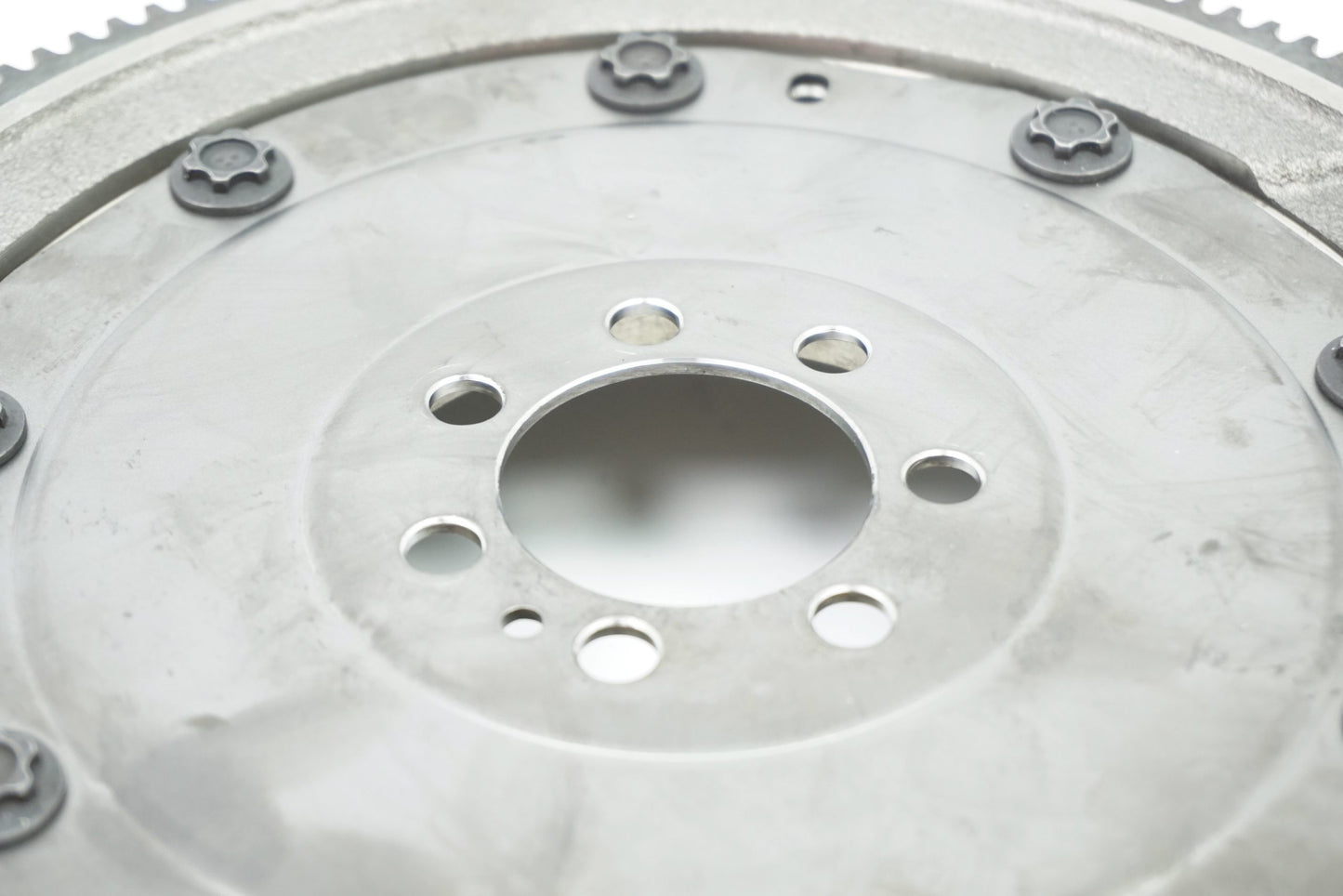 Pièce d'origine Volant moteur pour Renault Megane III 7701476568