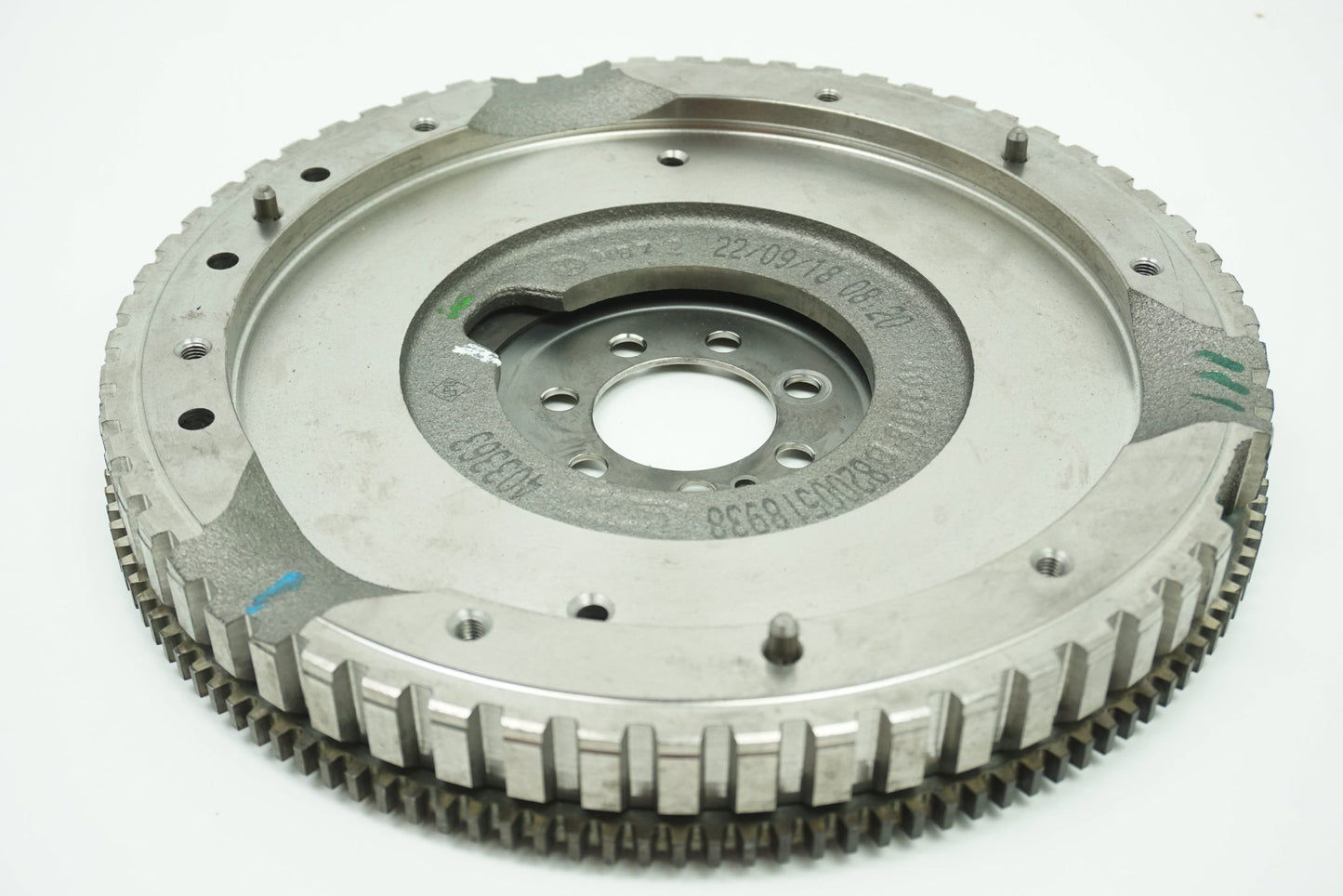 Pièce d'origine Volant moteur pour Renault Megane III 7701476568