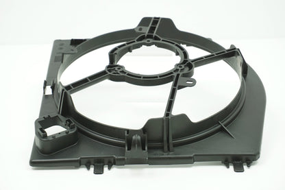 Pièce d'origine Carter de ventilateur pour Renault Twingo II 7701067979