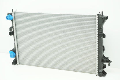 Pièce d'origine Radiateur moteur neuf pour Renault Laguna II 8200292771