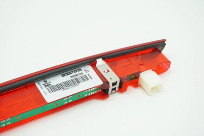 Pièce d'origine Troisième feu stop pour Renault Megane II 8200175538