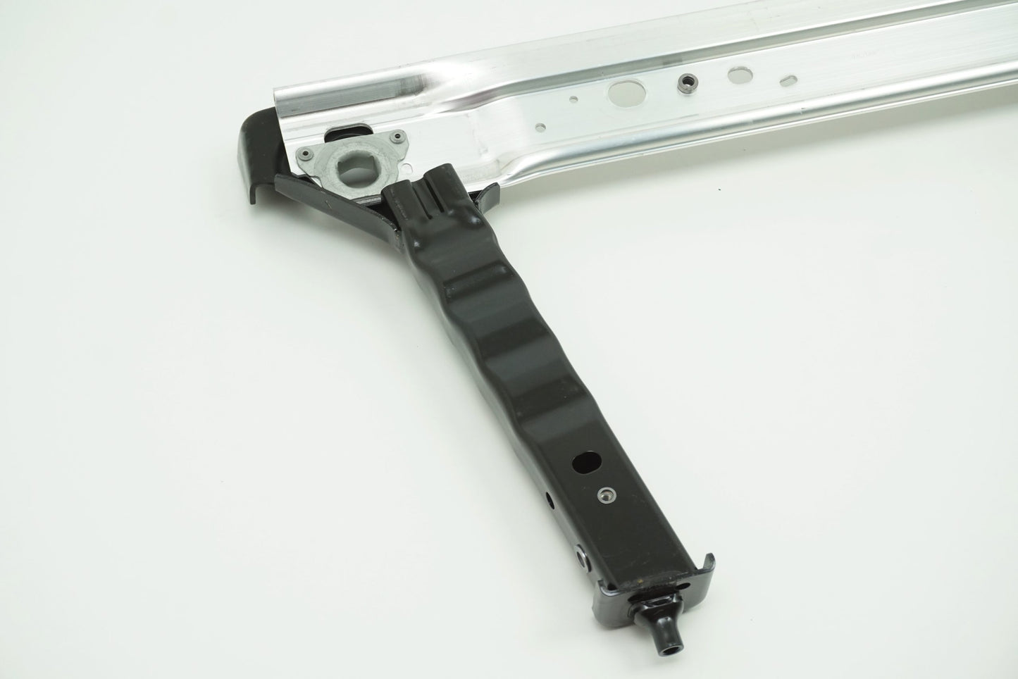 Pièce d'origine Renfort de support de radiateur pour Renault Scenic III 544F00007R