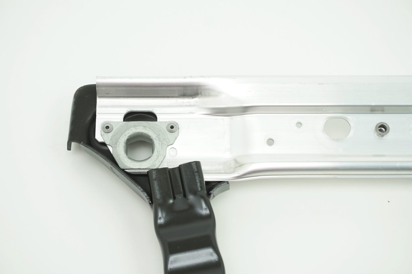 Pièce d'origine Renfort de support de radiateur pour Renault Scenic III 544F00007R