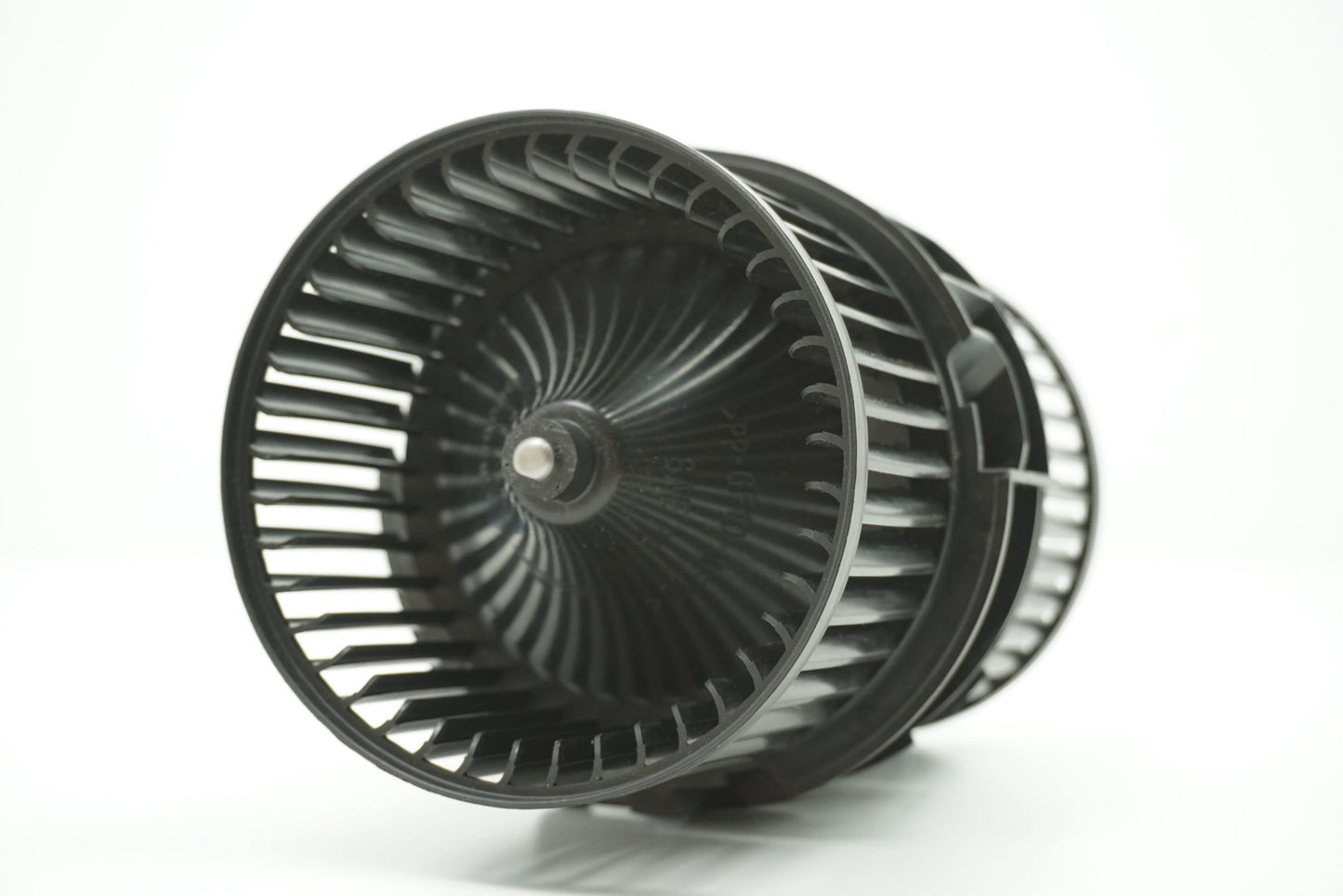 Pièce d'origine Pulseur d'air habitacle pour Renault Megane Fluence 272104377R