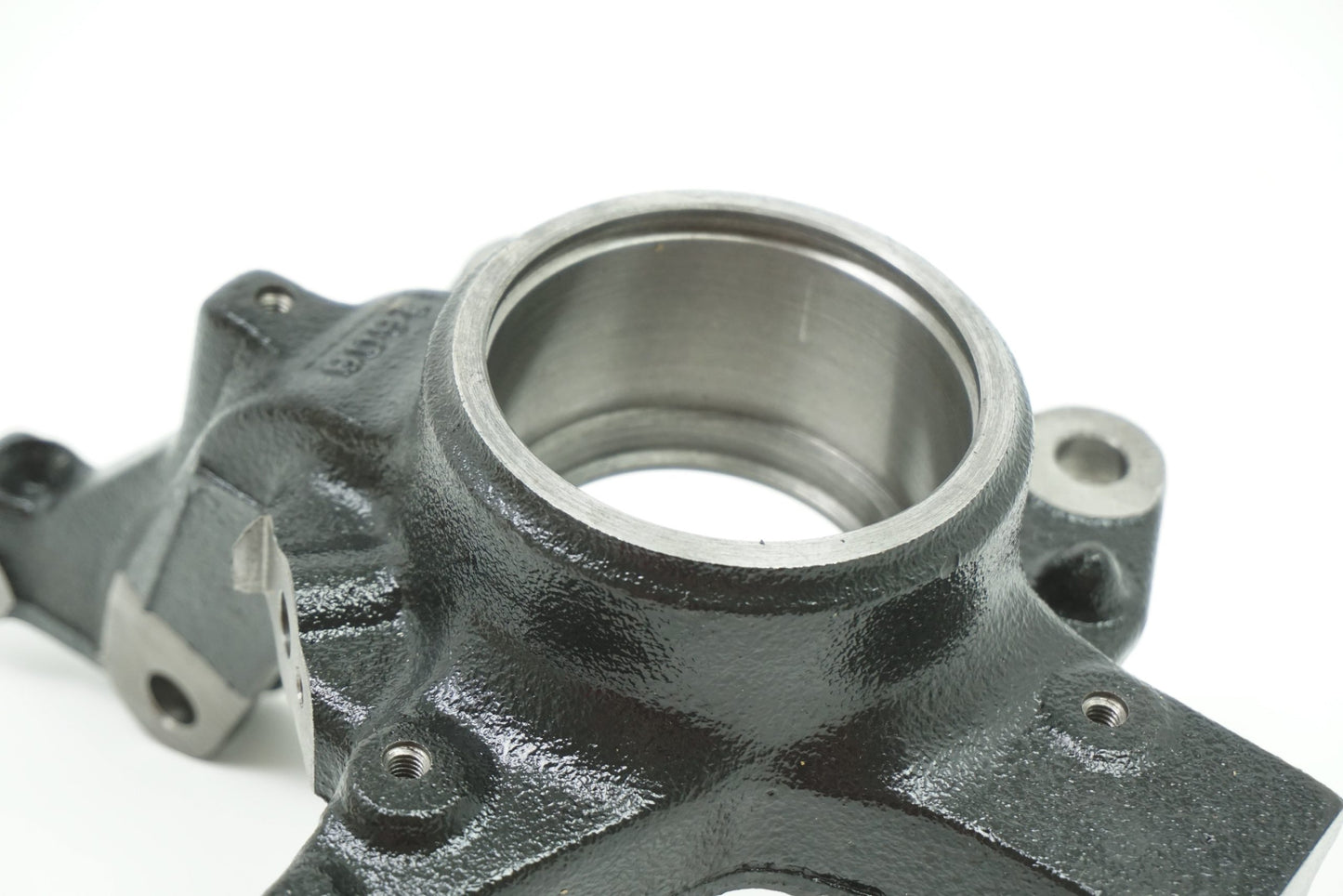 Pièce d'origine Fusée d'essieu avant droite pour Renault Clio IV 400146343R