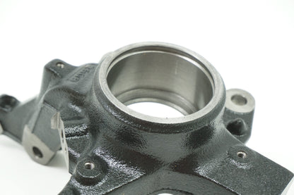 Pièce d'origine Fusée d'essieu avant droite pour Renault Clio IV 400146343R