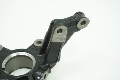 Pièce d'origine Fusée d'essieu avant droite pour Renault Clio IV 400146343R