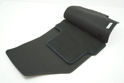 Pièce d'origine Tapis de sol en velours pour Renault Megane IV 8201676639