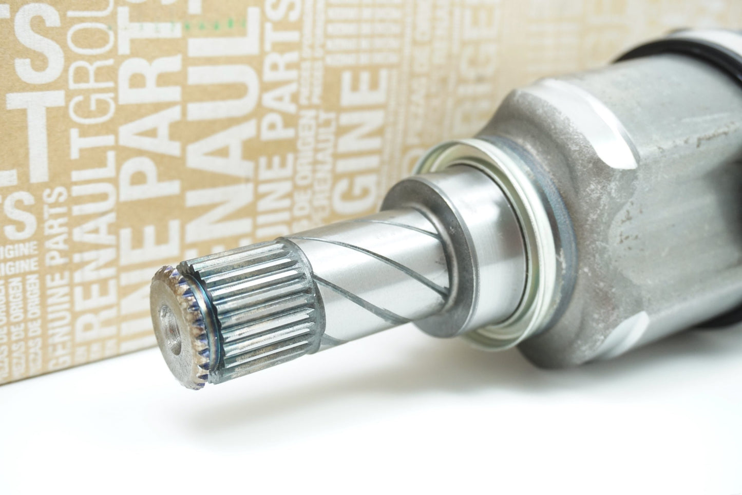 Pièce d'origine Cardan gauche neuf pour Renault Kangoo II 391010424R