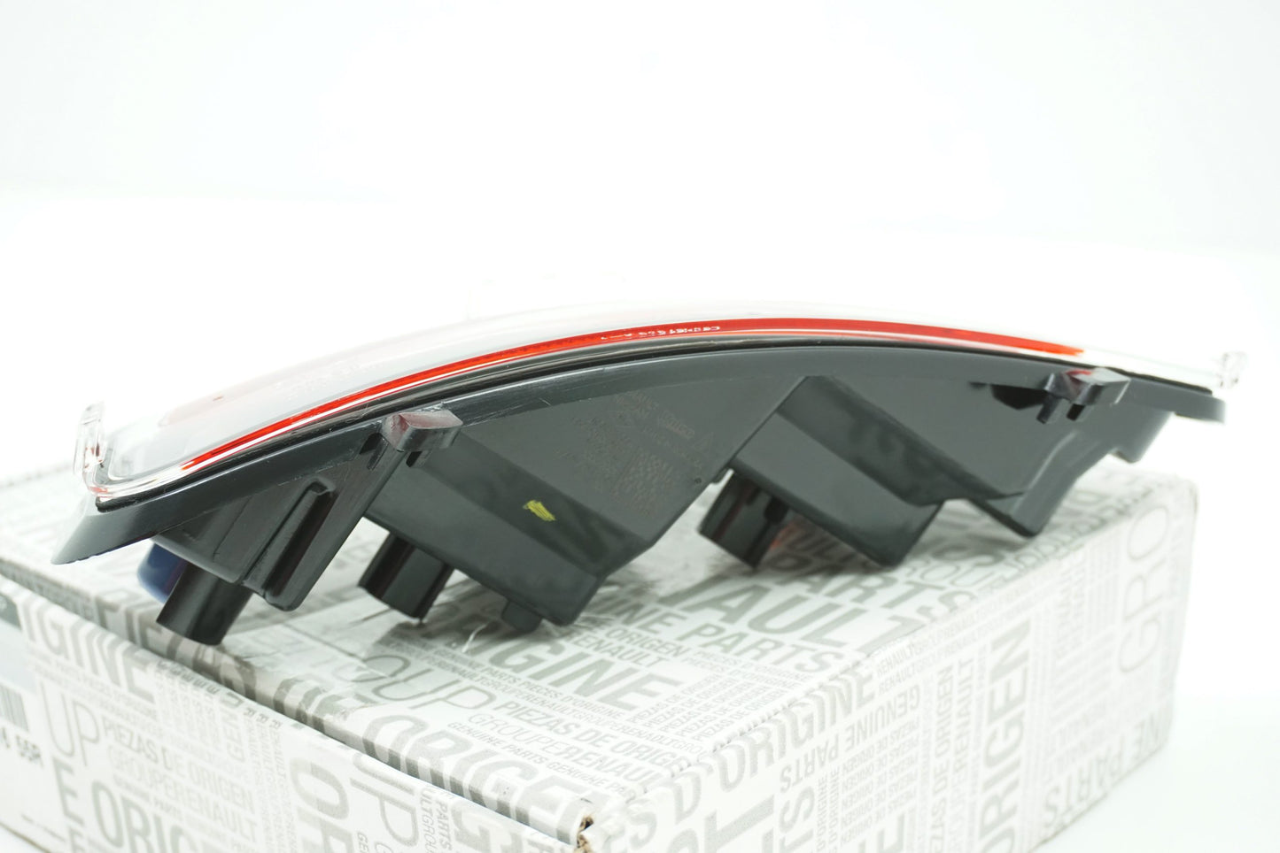 Pièce d'origine Feu arrière droit pour Renault Captur II 265801655R
