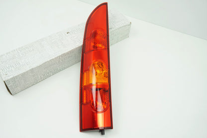 Pièce d'origine Feu arrière gauche pour Renault Kangoo I 8200150619
