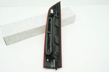 Pièce d'origine Feu arrière droit pour Renault Kangoo I 8200150621