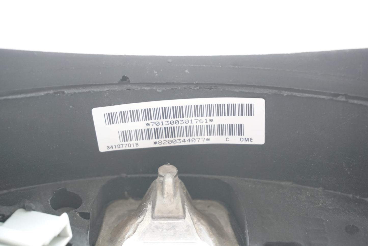 Pièce d'origine Volant pour Renault Clio III 8200344077
