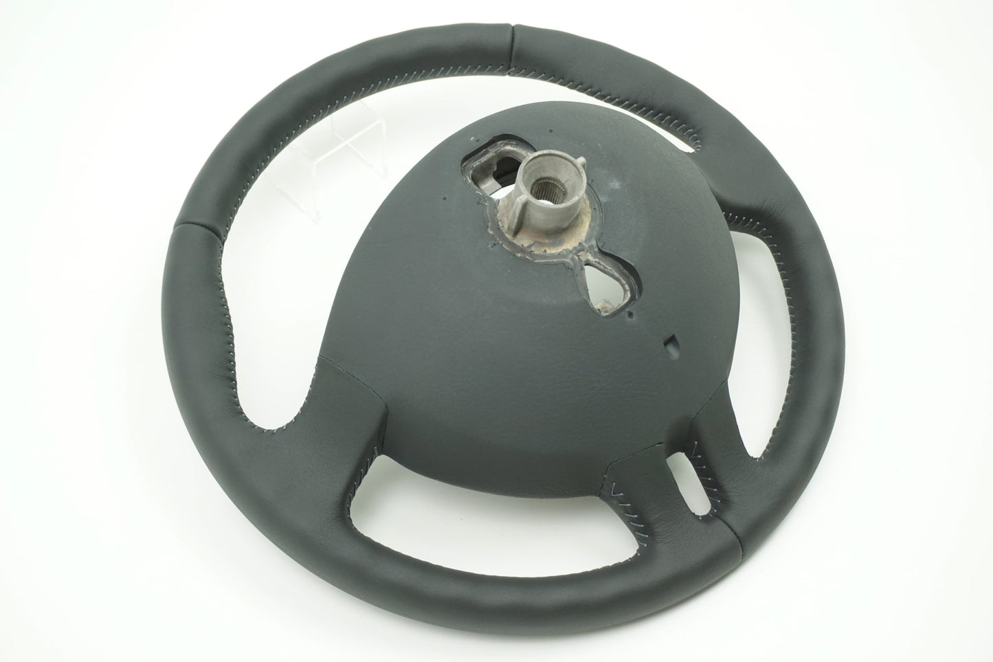 Pièce d'origine Volant pour Renault Clio III 8200344077