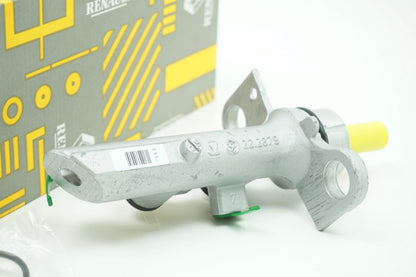 Pièce d'origine Maître-cylindre de frein pour Renault Scenic II 7701207697