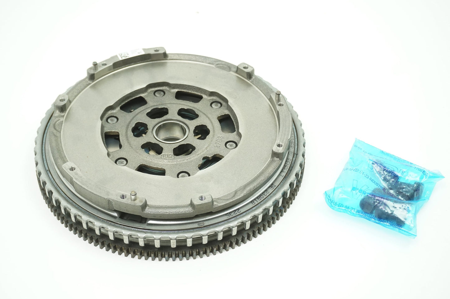 Pièce d'origine Volant moteur bi-masse pour Renault 1.2 TCe 123005515R