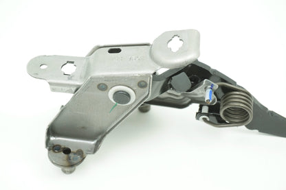 Pièce d'origine Pédale d'embrayage pour Renault Clio III 8200510910