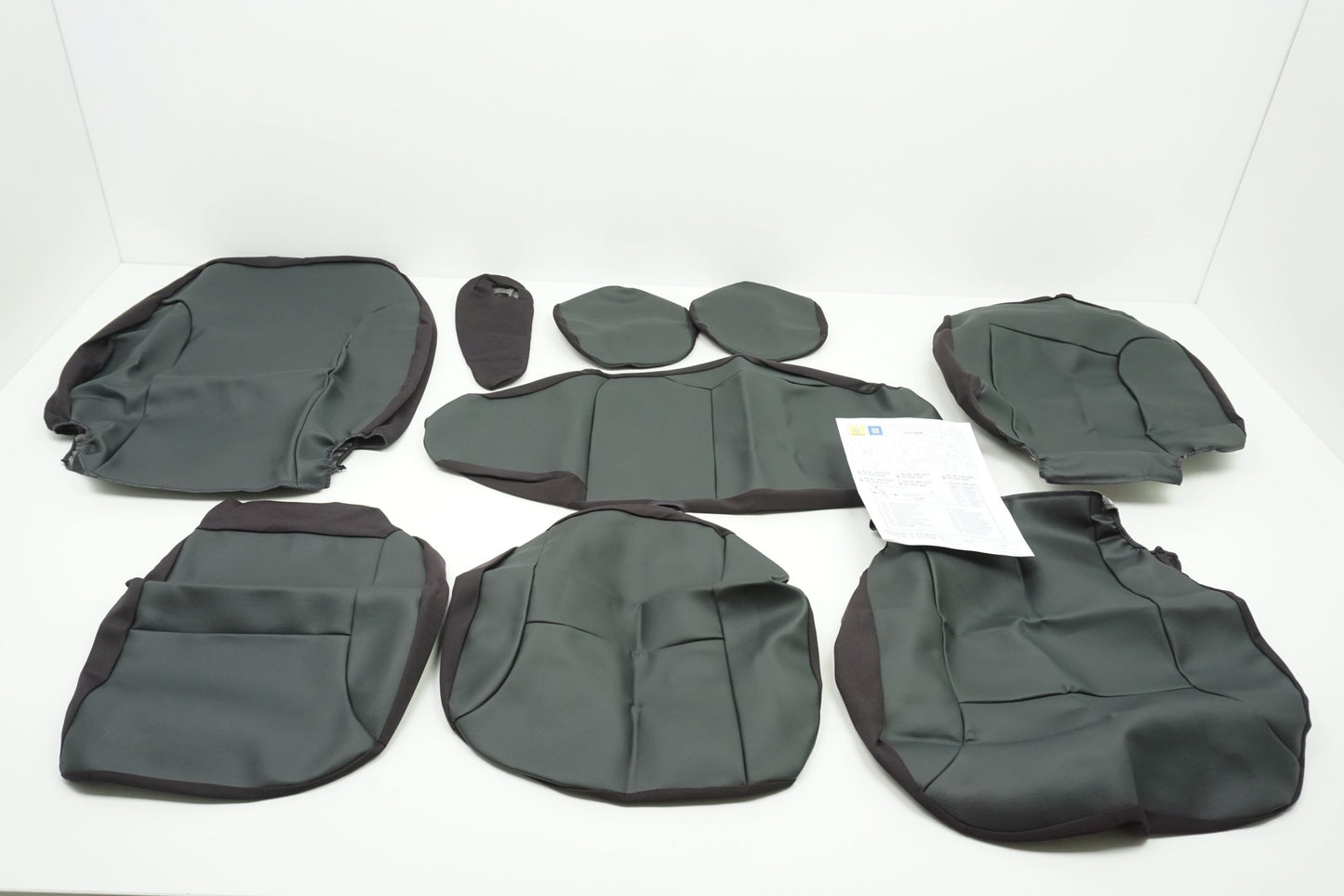 Pièce d'origine Housse de siège pour Renault Trafic III 8201410091