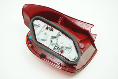 Pièce d'origine Feu arrière droit pour Renault Modus 8200658413
