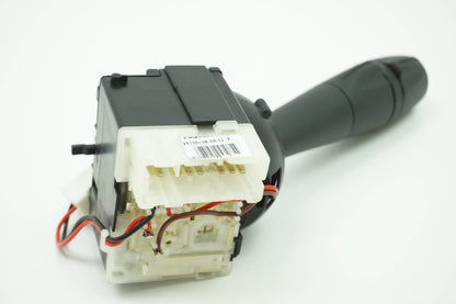 Pièce d'origine Commodo d'éclairage pour Renault Clio IV 8201336961