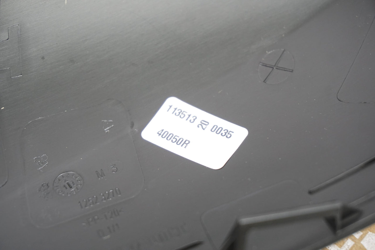 Pièce d'origine Coque de rétroviseur droite pour Renault Mégane III 963740050R