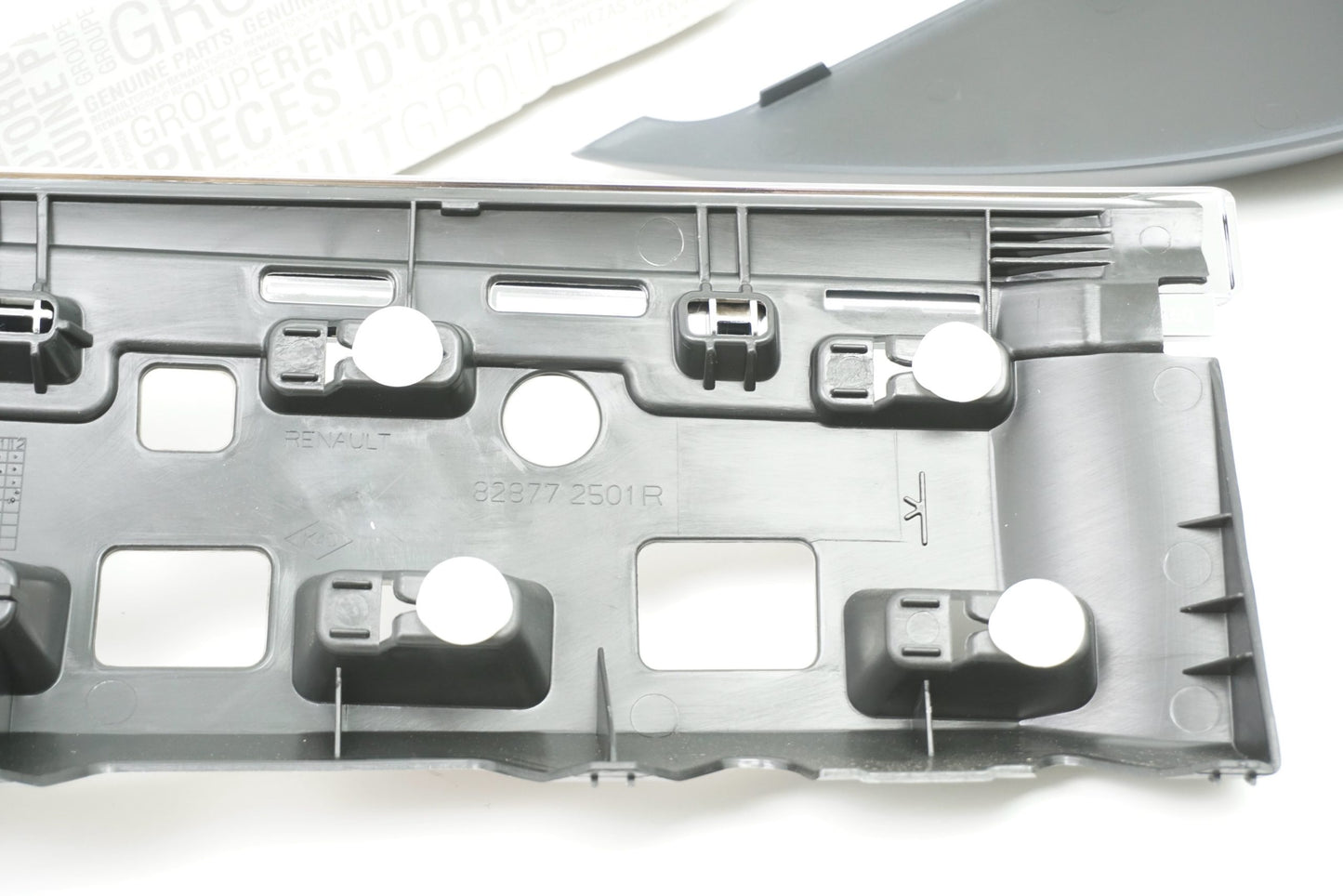 Pièce d'origine Baguette de porte arrière gauche pour Renault Scenic III 828773406R