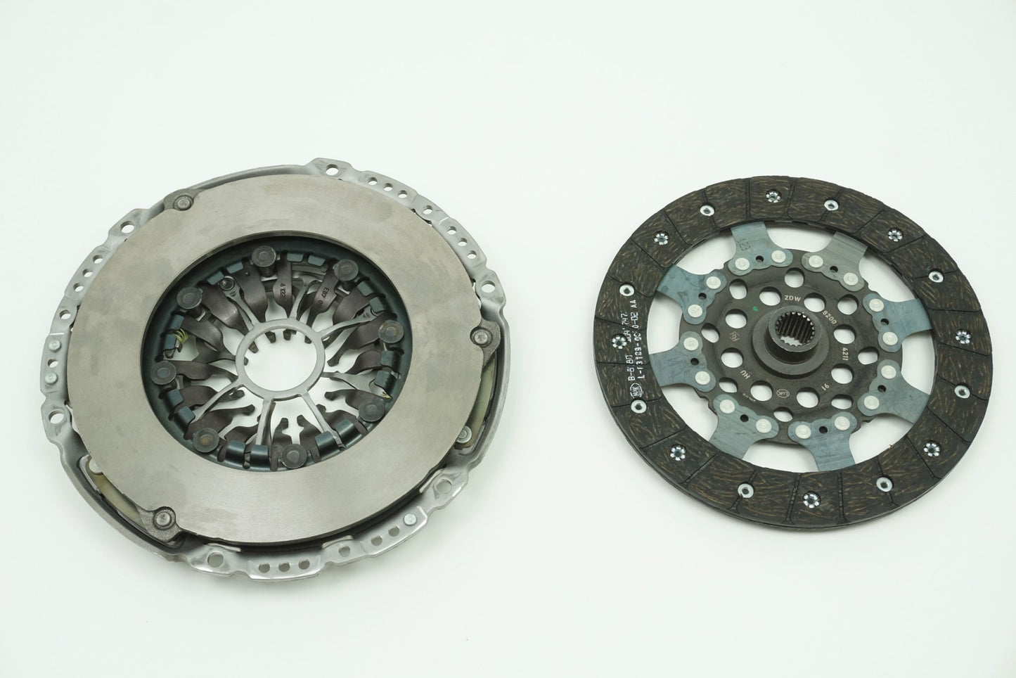 Pièce d'origine Kit d'embrayage pour Renault Mégane Laguna 2.0 dCi 8201184888