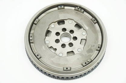 Pièce d'origine Volant moteur pour Renault Clio II 123002685R