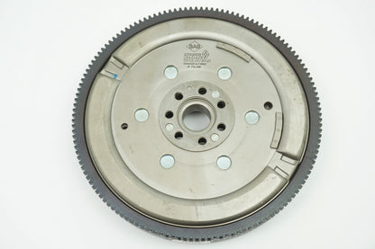 Pièce d'origine Volant moteur pour Renault Clio II 123002685R