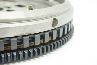 Pièce d'origine Volant moteur pour Renault Clio II 123002685R