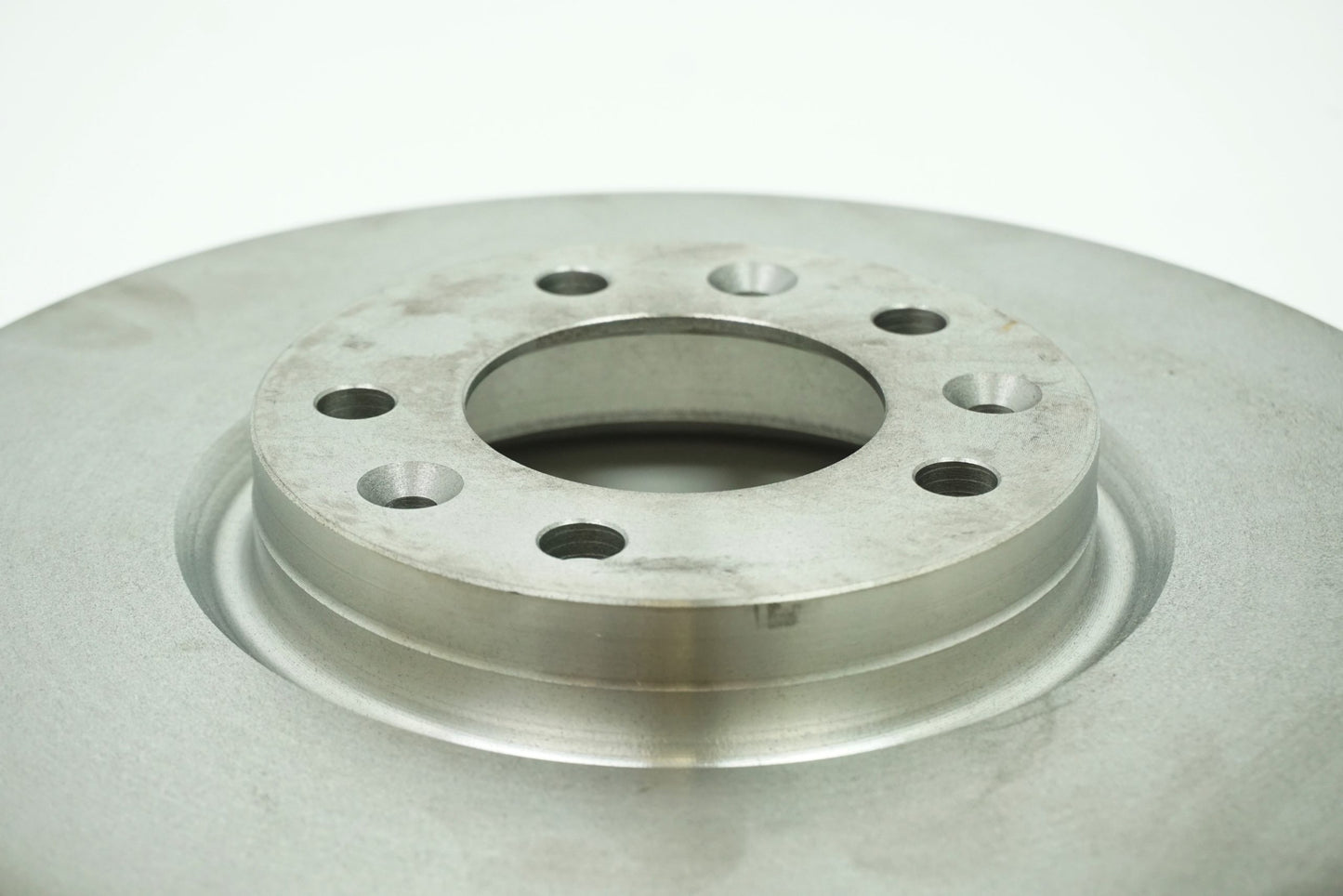 Pièce d'origine Disque de frein avant pour Peugeot 8660003982