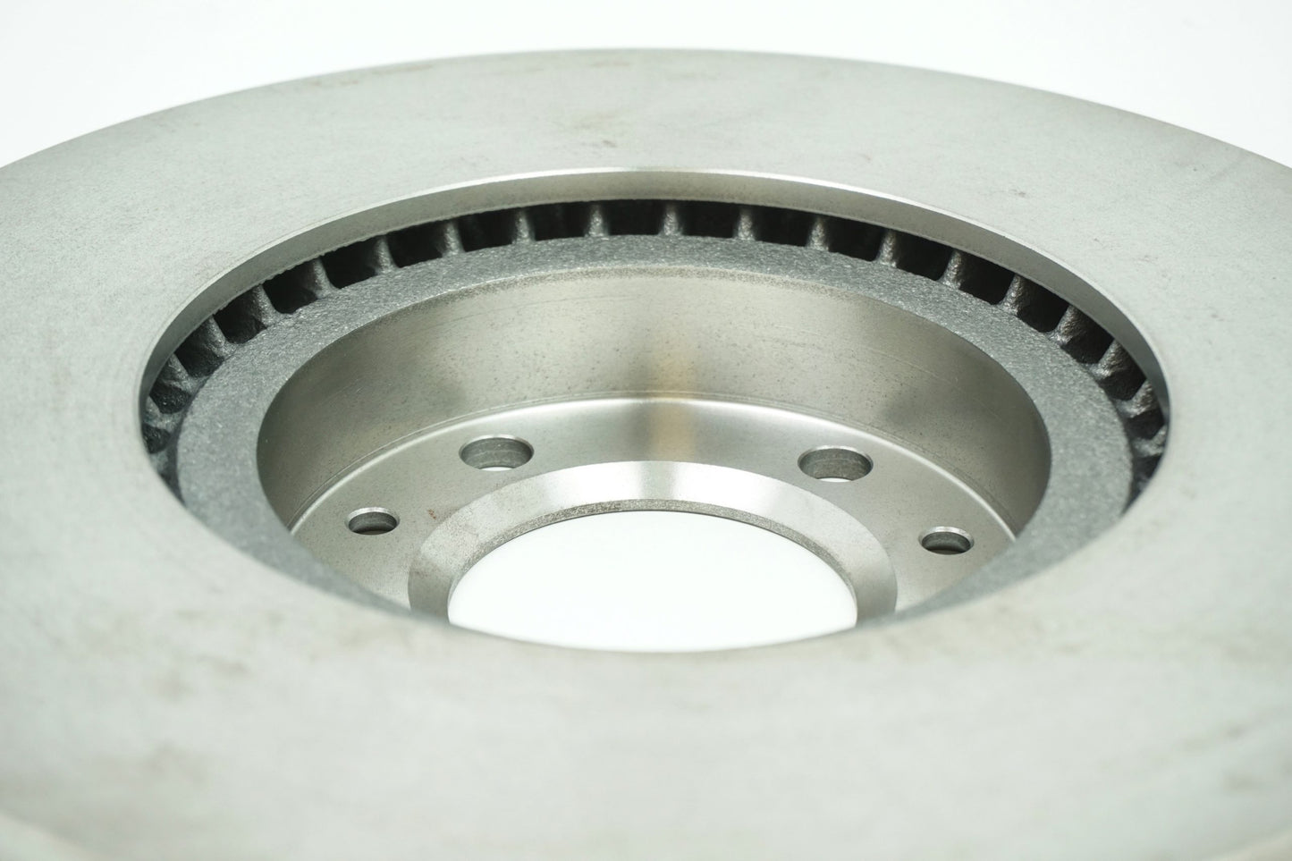 Pièce d'origine Disque de frein avant pour Peugeot 8660003982