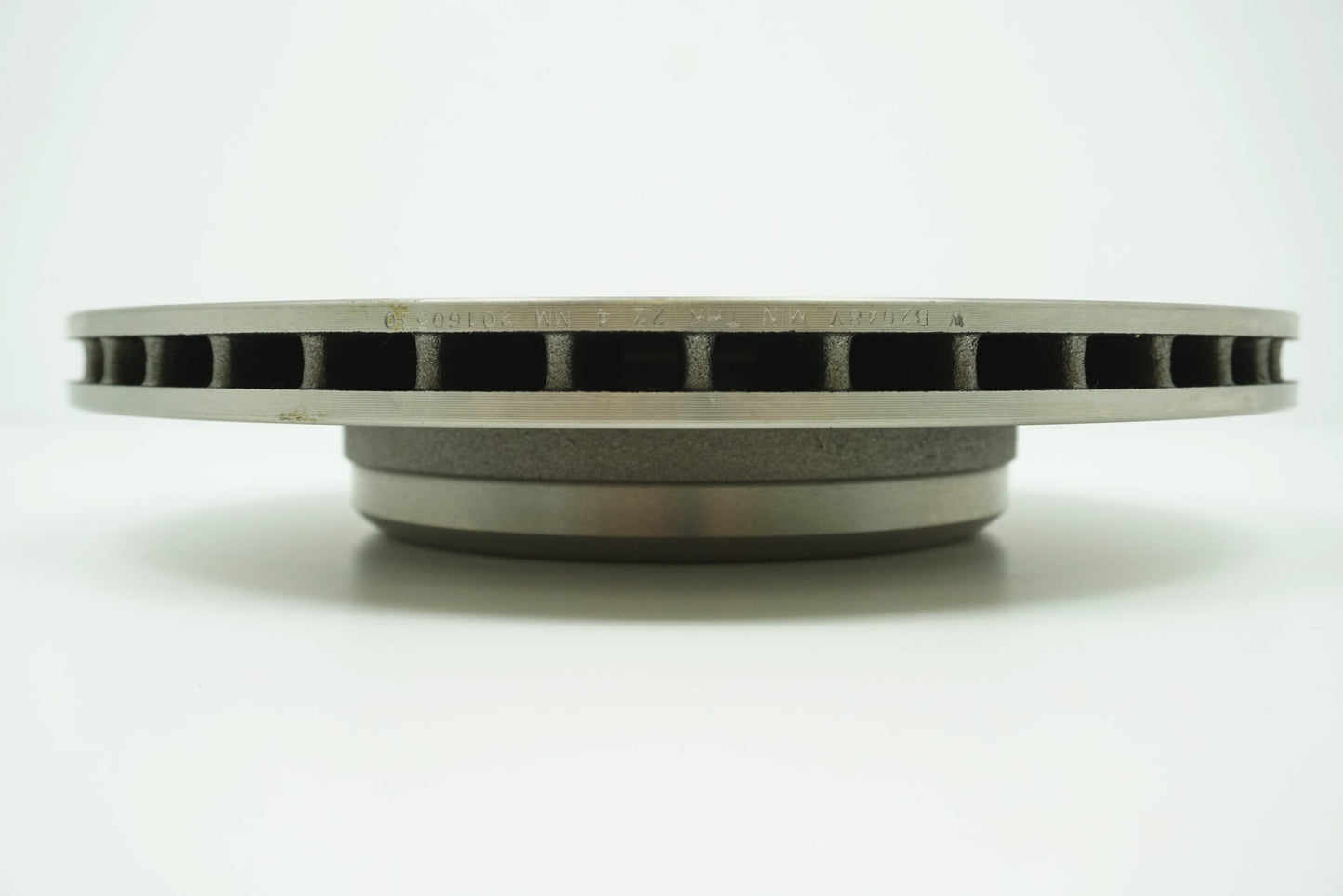 Pièce d'origine Disque de frein arrière pour BMW Série 5 E60 8660003907
