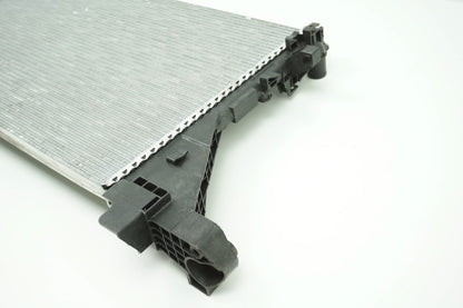 Pièce d'origine Radiateur moteur pour Renault Master III 8660005526