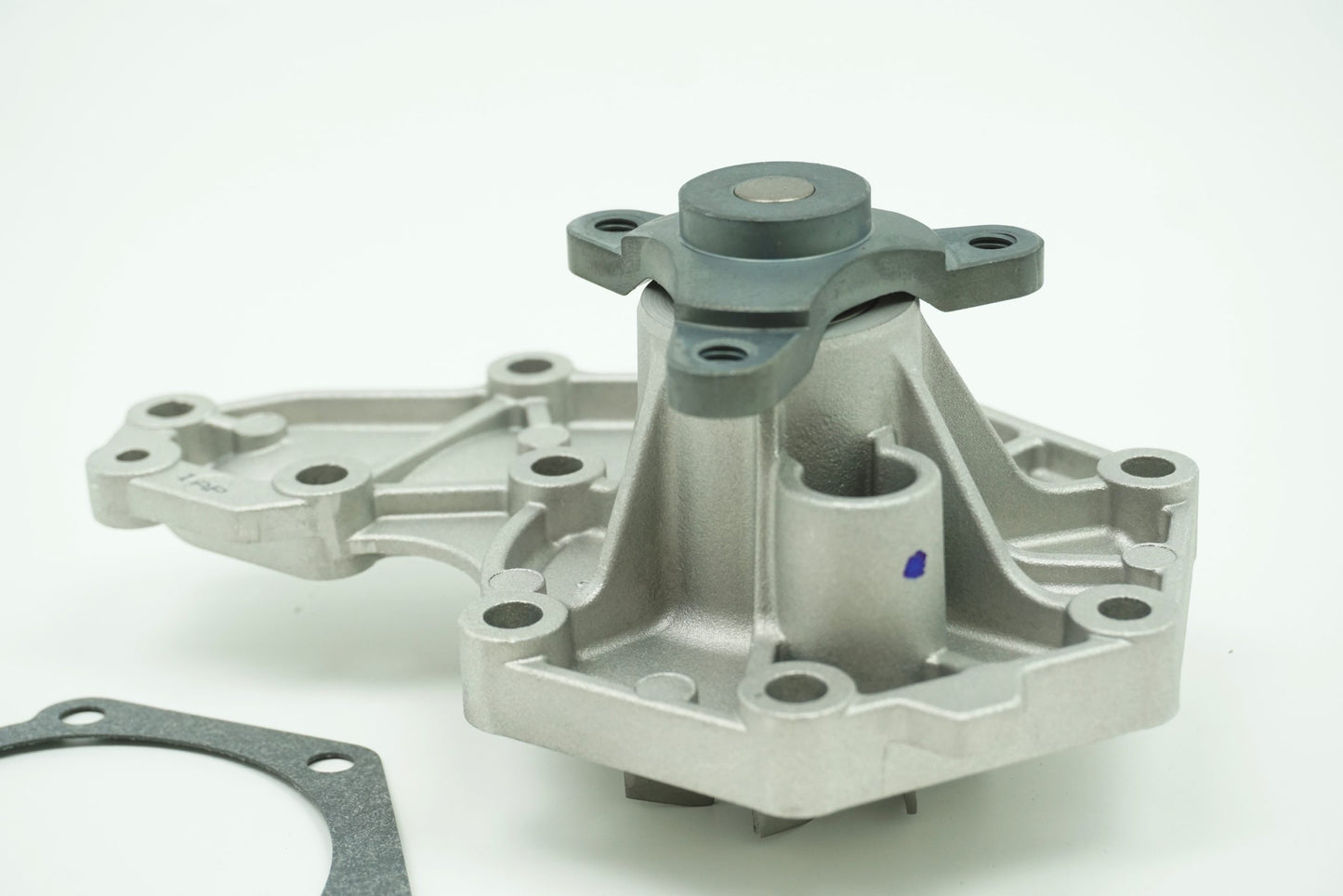 Pièce d'origine Pompe à eau pour Renault Clio II 210107370R