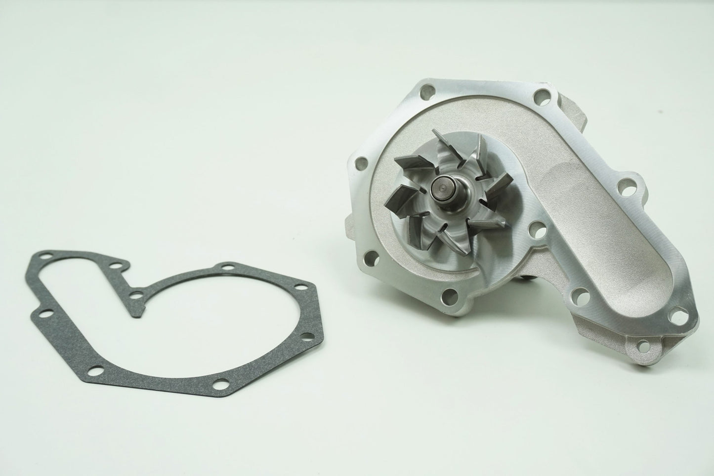 Pièce d'origine Pompe à eau pour Renault Clio II 210107370R