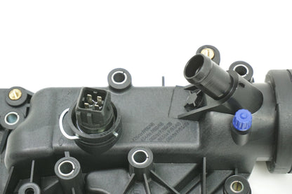 Pièce d'origine Boîtier de thermostat pour Renault Laguna II 8200557693
