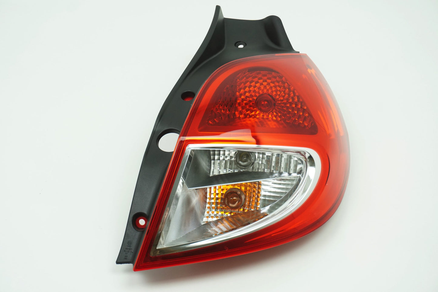 Pièce d'origine Feu arrière droit pour Renault Clio III 8200886946