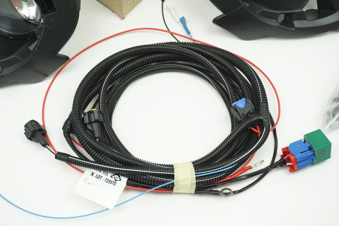 Pièce d'origine Kit de feux antibrouillard avant pour Renault Master III 7711427996