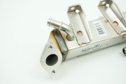 Pièce d'origine Refroidisseur de gaz d'échappement EGR pour Renault Trafic II 147356011R