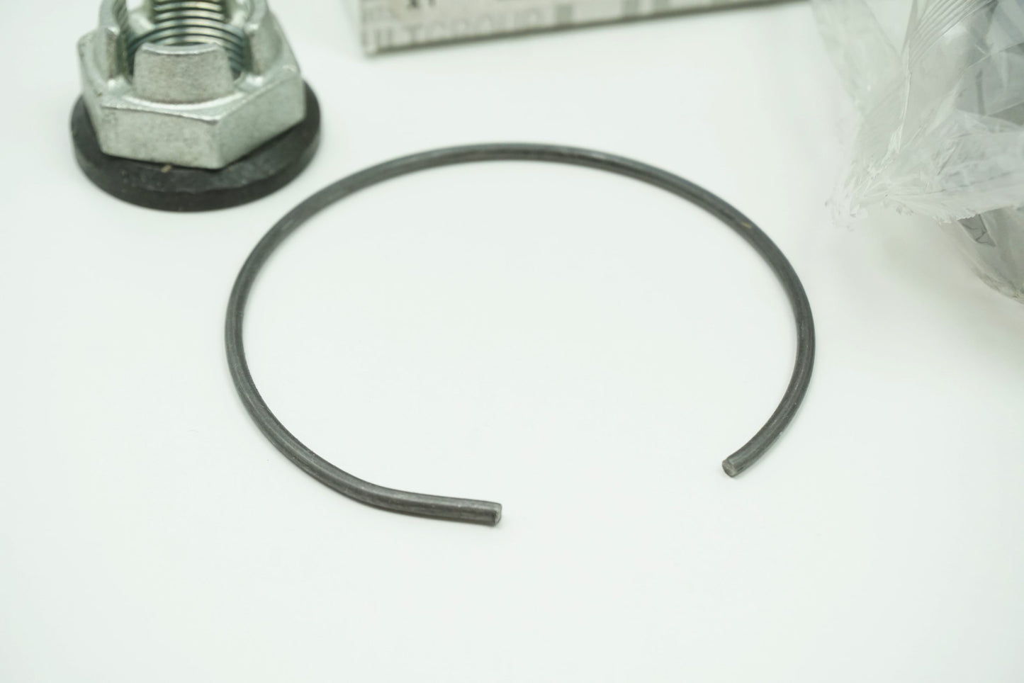 Pièce d'origine Roulement de roue avant pour Renault Clio Megane 7701205779