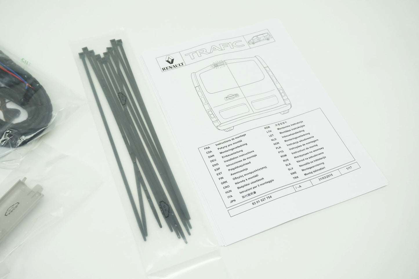 Pièce d'origine Kit de montage caméra de recul pour Renault Trafic III 8201527754