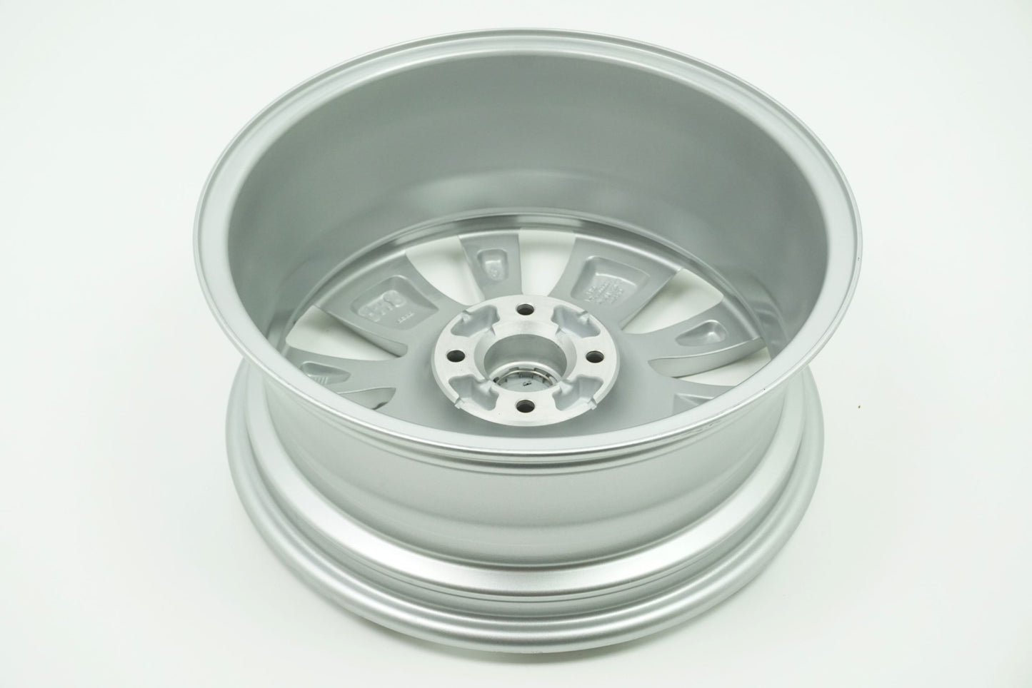 Pièce d'origine Jante 16 pouces 4x100 pour Renault Captur 403000554R