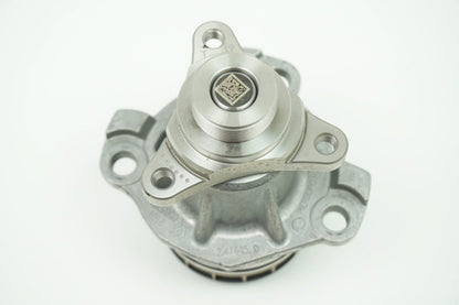 Pièce d'origine Pompe à eau pour Renault Master III 210105857R