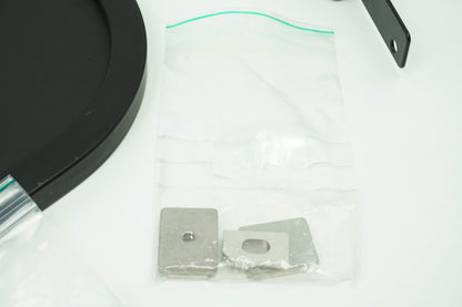 Pièce d'origine Grille de séparation de chargement avec limiteur de charge pour Nissan Navara D23 8201704723