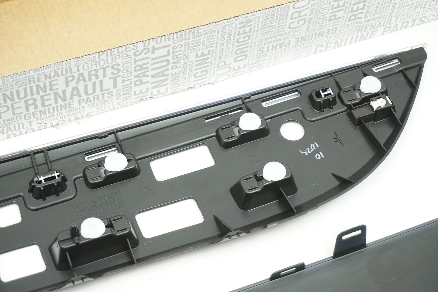 Pièce d'origine Baguette de porte arrière droite pour Renault Scenic III 828765775R